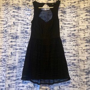 Black Sleeveless Windsor Dress